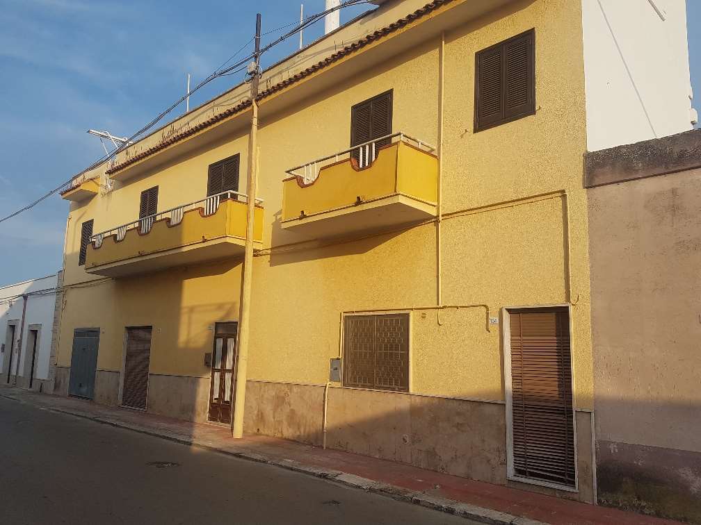 VENDITE Rustico e Casa a San Donaci – foto 1