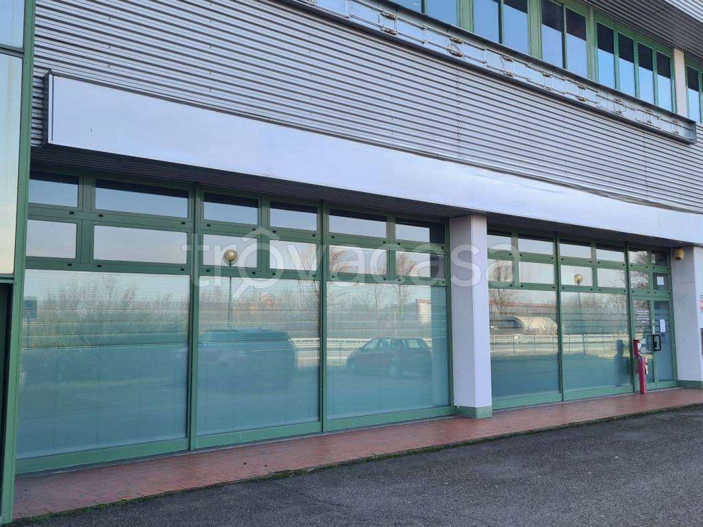 Ufficio in affitto a Gavassa, Reggio Nell'emilia (RE)