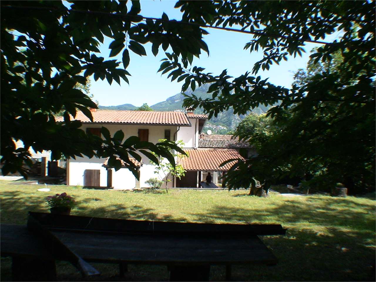 Foto -  In Vendita Villa Collemandina (lu)