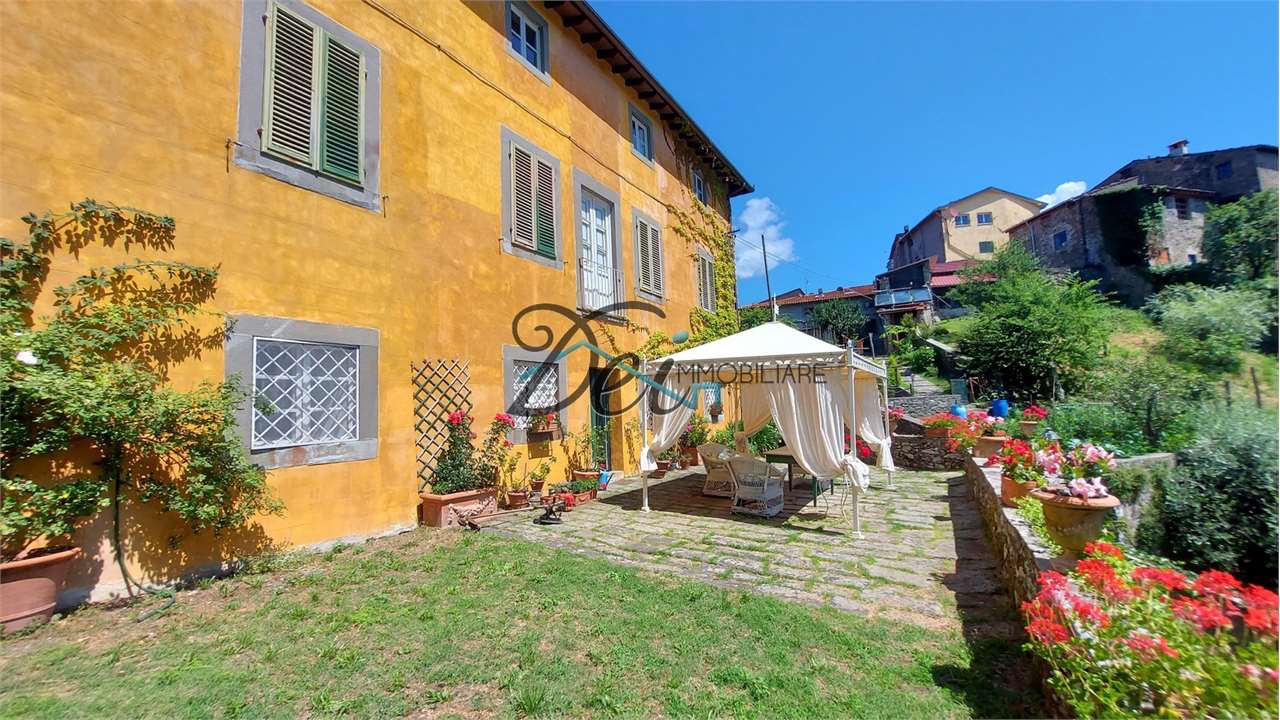 Villa in vendita a Coreglia Antelminelli (LU)