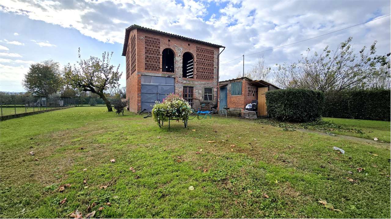 Rustico in vendita a Tassignano, Capannori (LU)