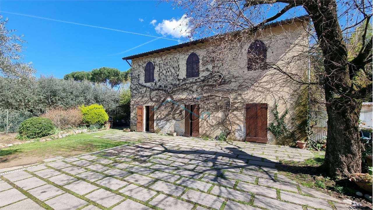 Villa in vendita a Capannori (LU)