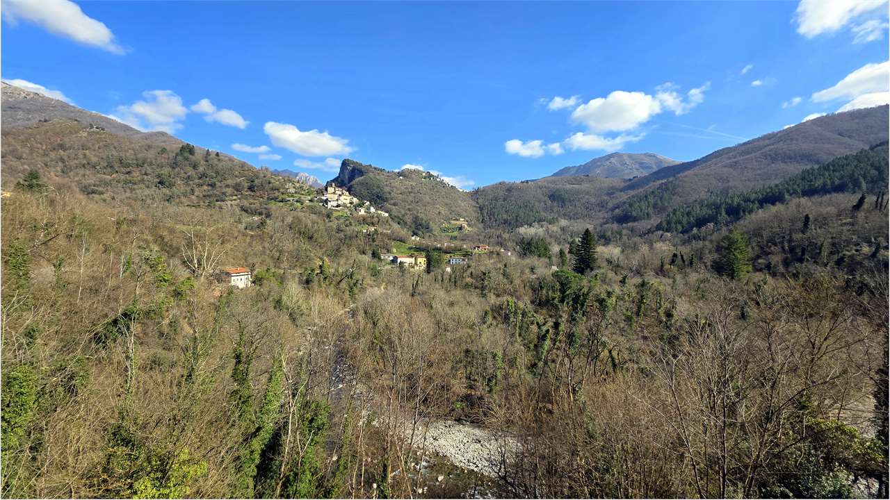 Bagni di Lucca Vendita 4 o più locali