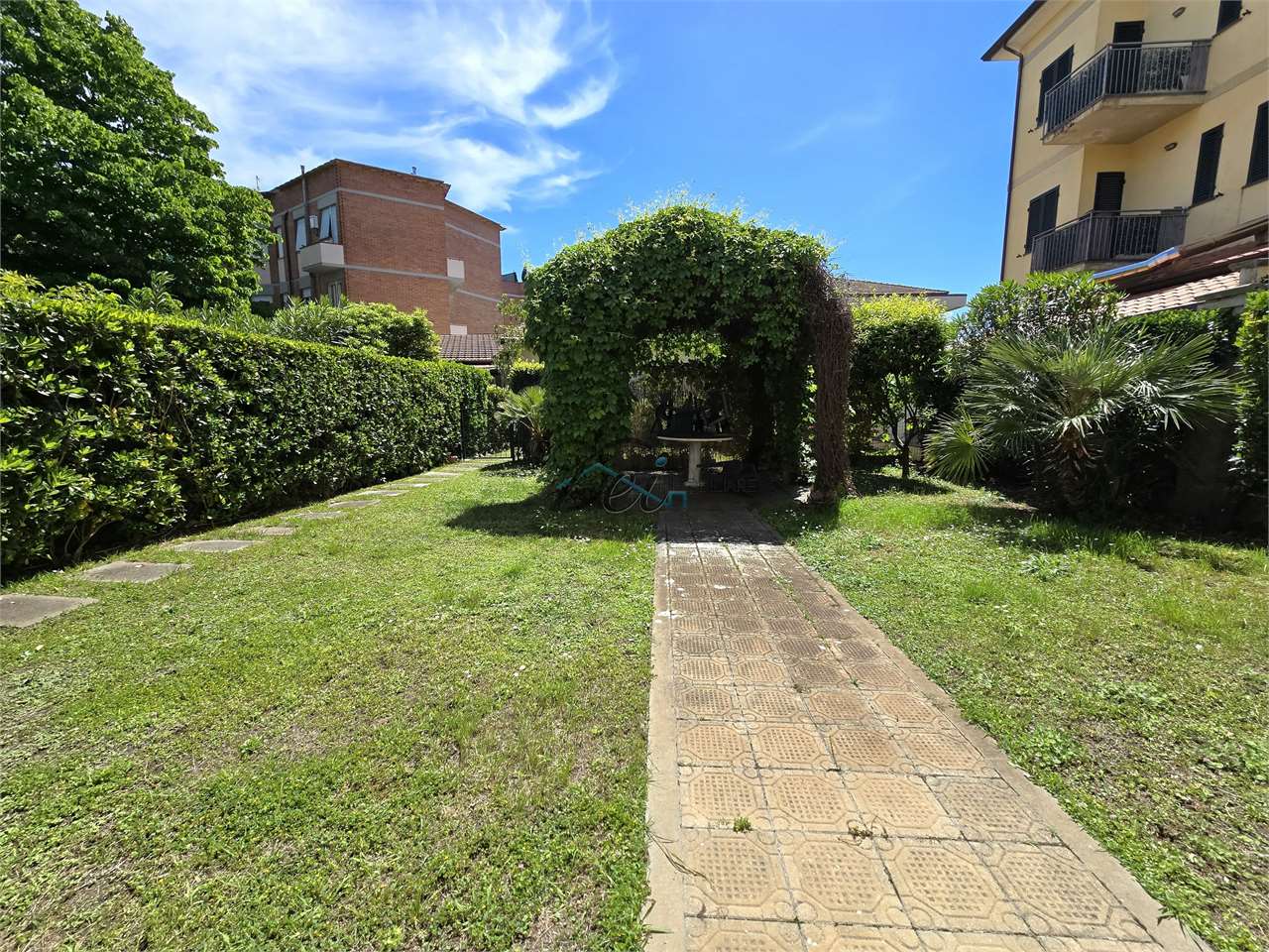 Camaiore Vendita 4 o più locali