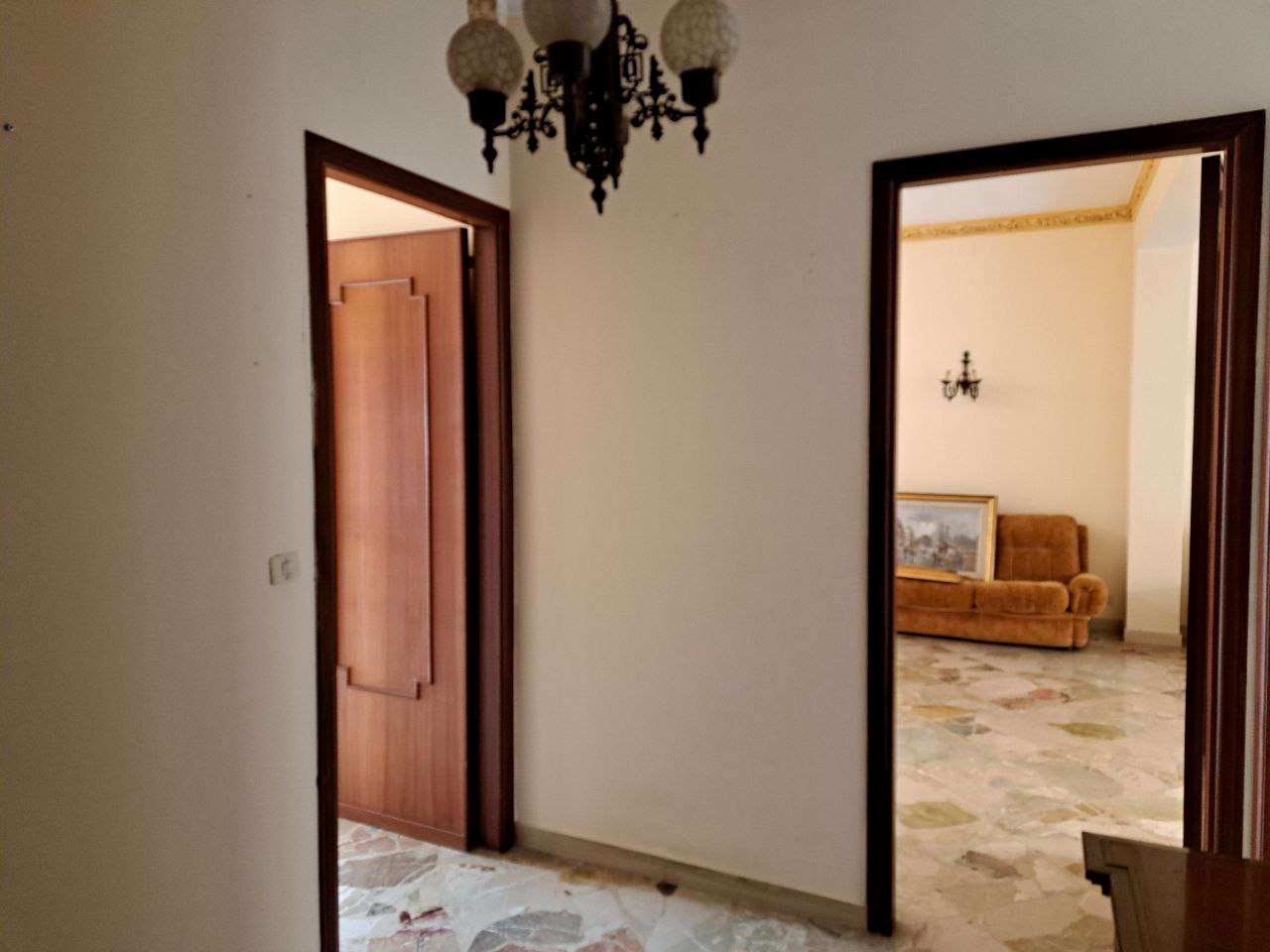 Fotografia Porzione di casa piccola 1