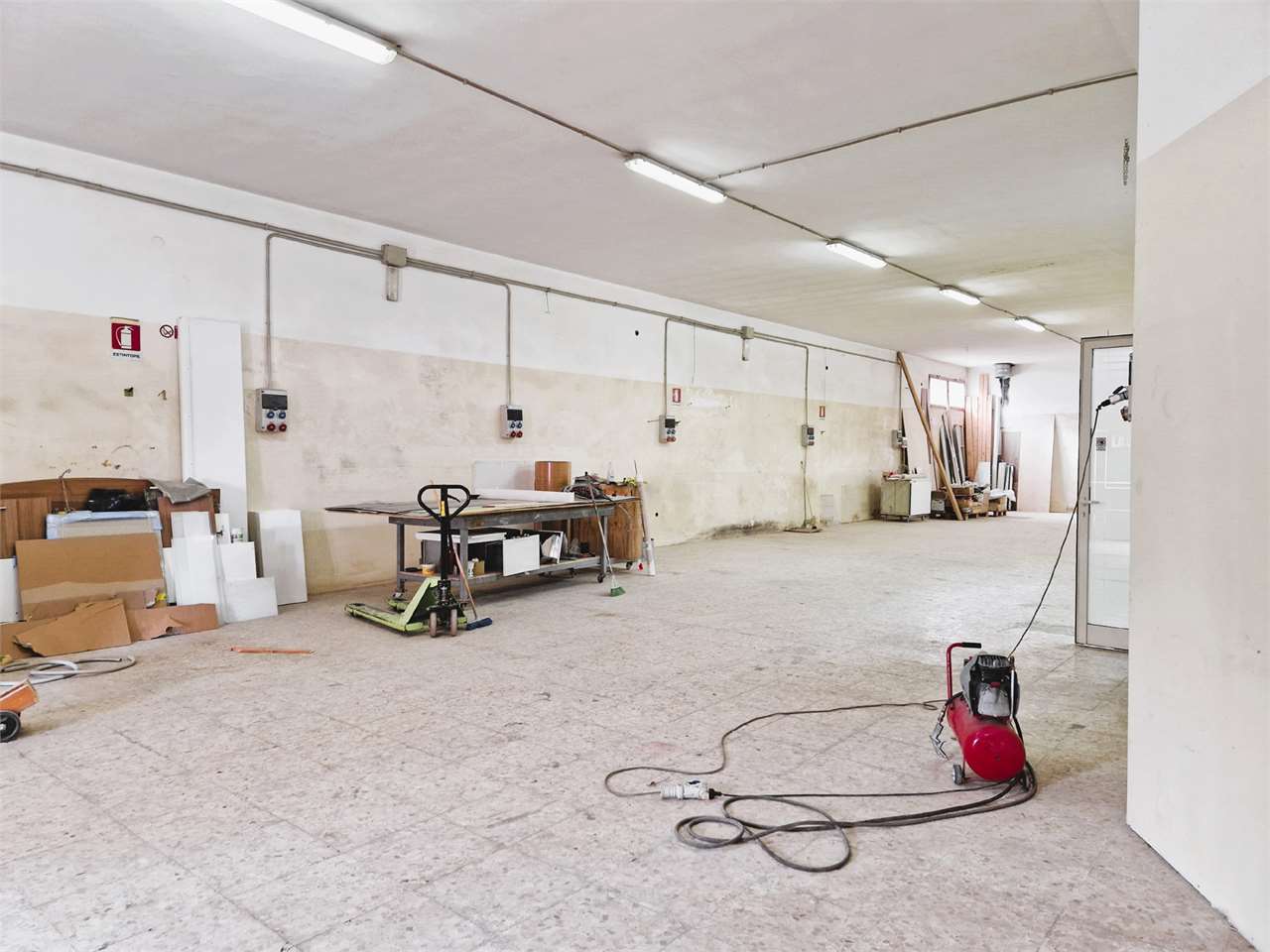 Laboratorio in vendita a San Giorgio Ionico (TA)