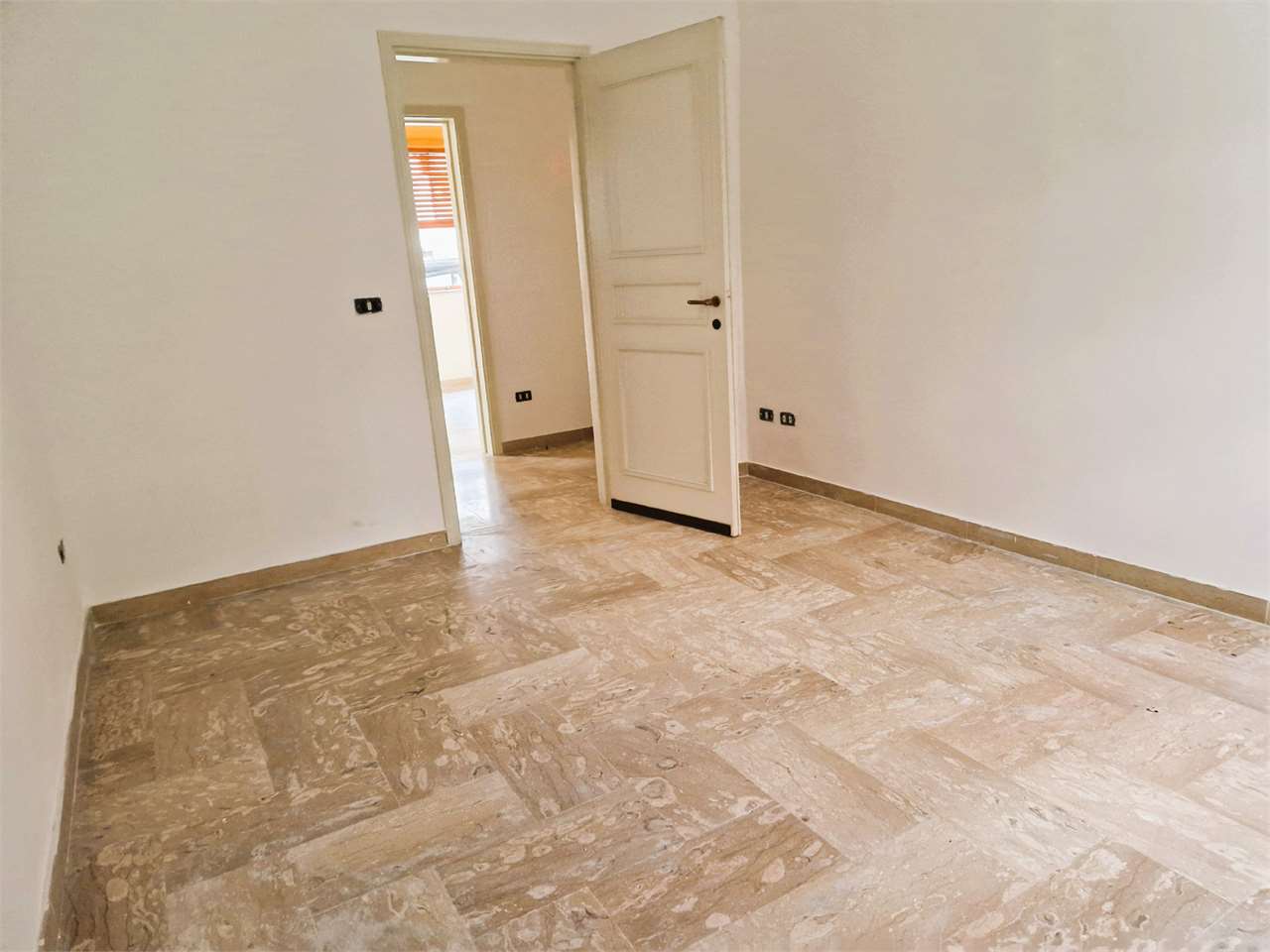 Appartamento in vendita a Taranto (TA)