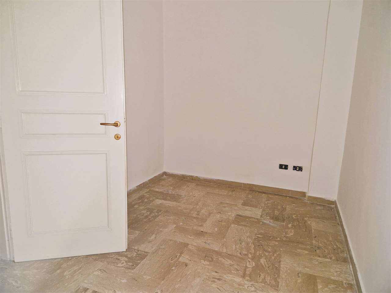 Appartamento in vendita a Taranto (TA)