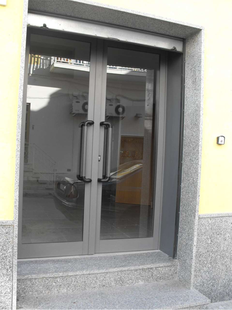 Negozio in vendita a Carosino (TA)