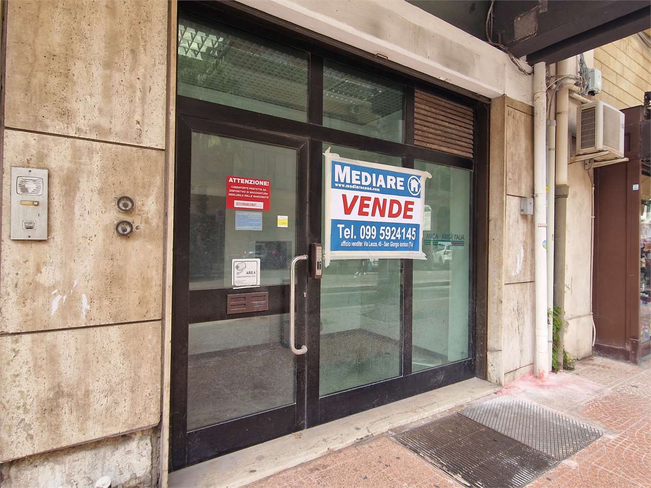 Negozio in vendita a Taranto (TA)