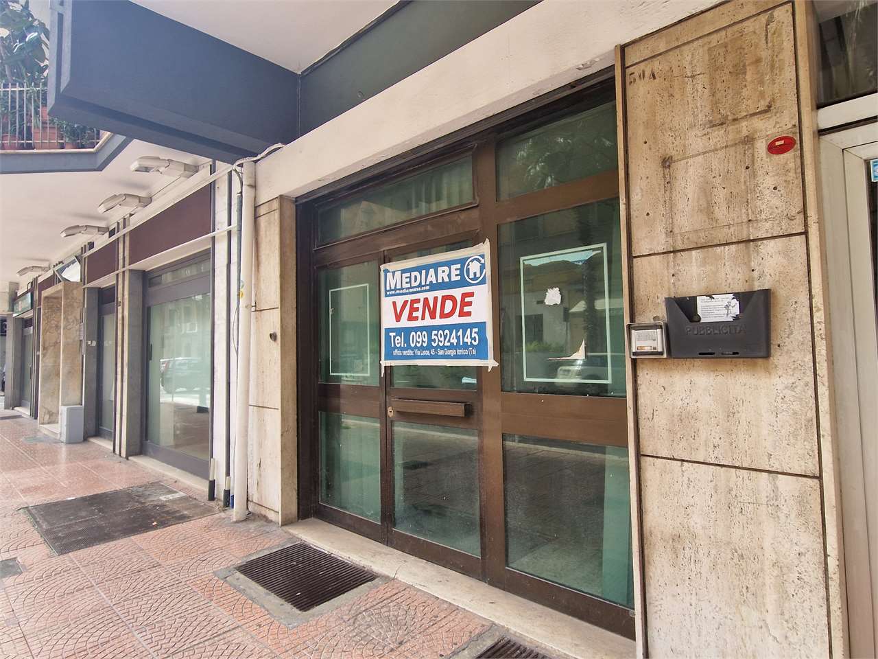 Negozio in vendita a Taranto (TA)