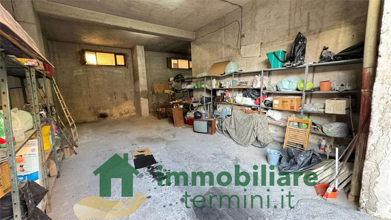 Fotografia Magazzino piccola 1