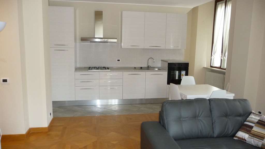 Affitto Bilocale Appartamento Milano via carlo bazzi  480693