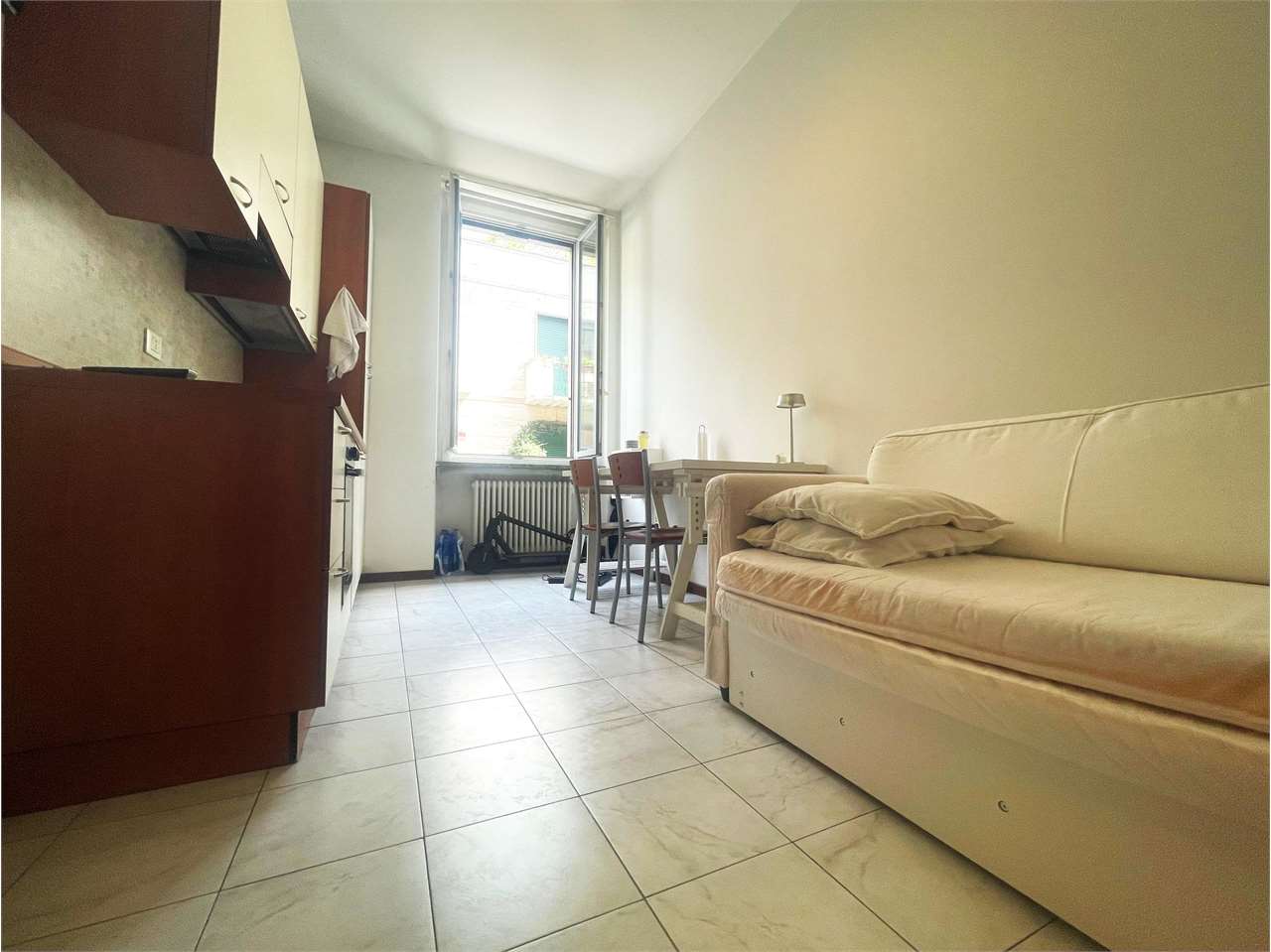 Affitto Bilocale Appartamento Milano Via Maroncelli 3 486270