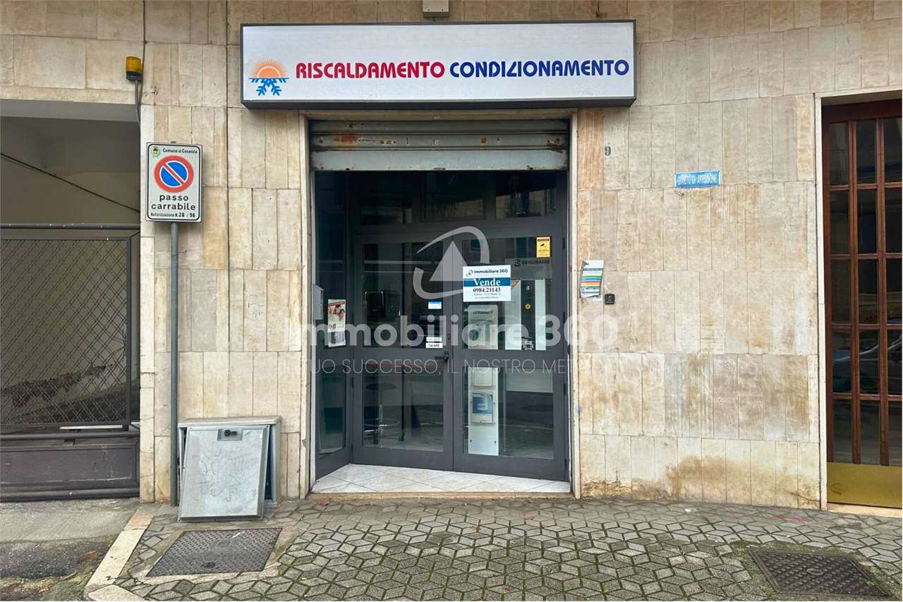 Cosenza Vendita Magazzino