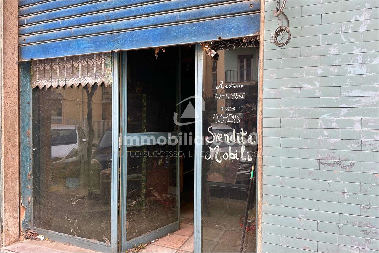 Cosenza Vendita Magazzino