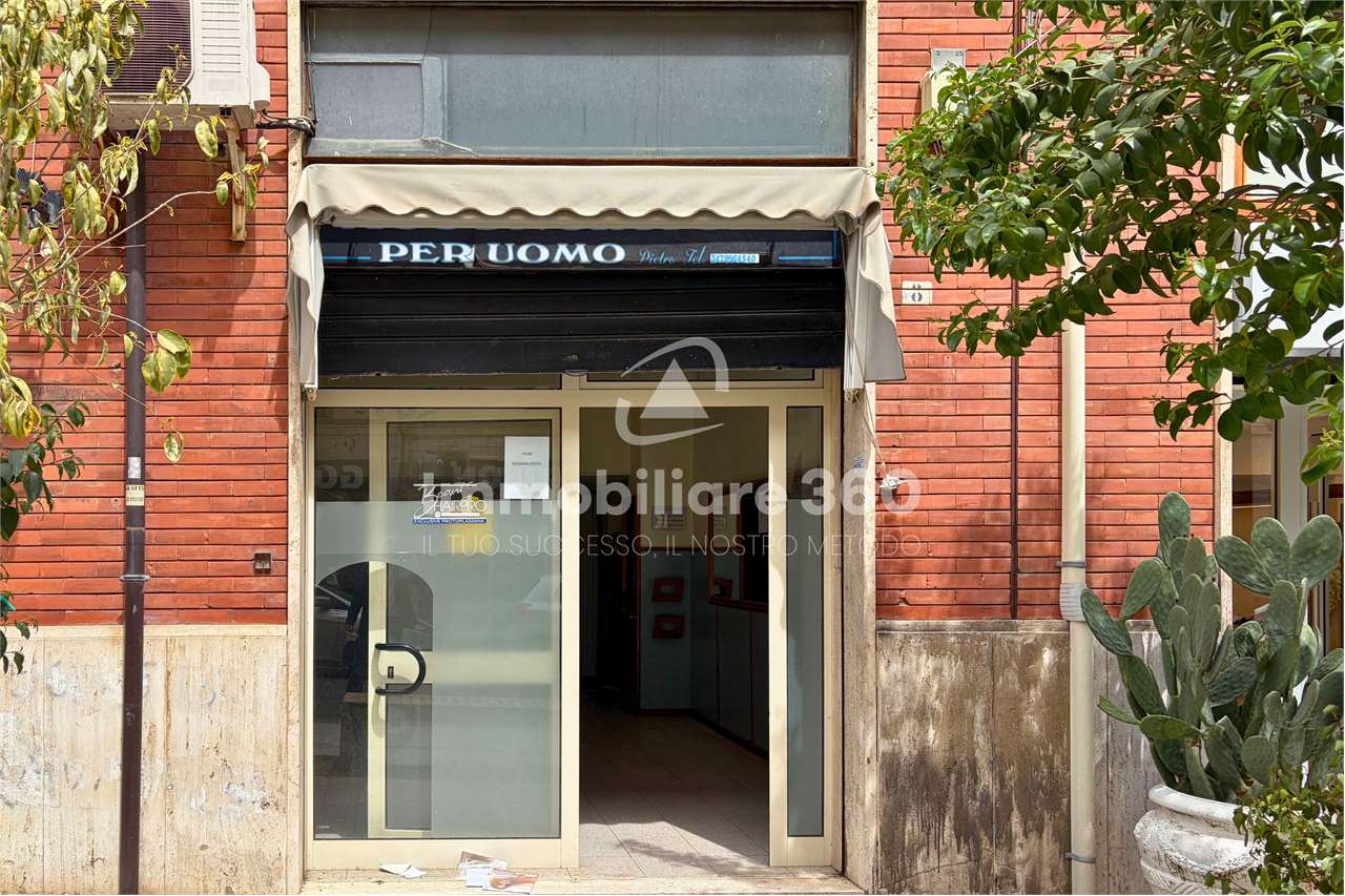 Cosenza Vendita Magazzino