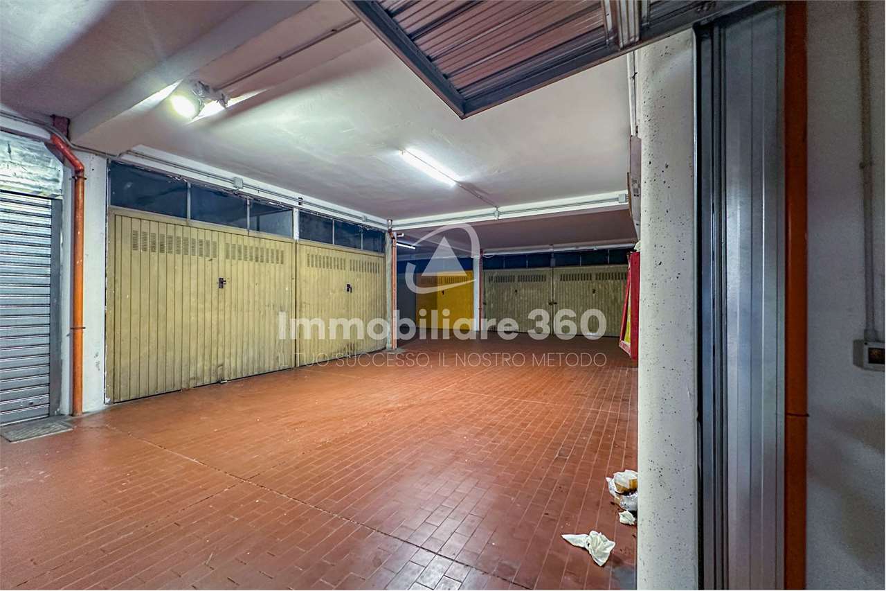 VENDITE Box/Garage/Posto auto a Rende – foto 1