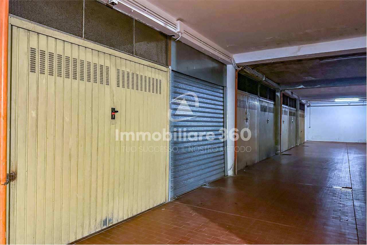 VENDITE Box/Garage/Posto auto a Rende – foto 1