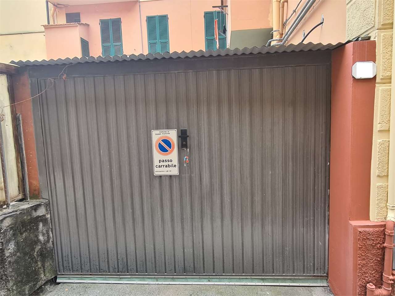 Garage/Box/Posto auto in vendita a Diano Marina (IM)