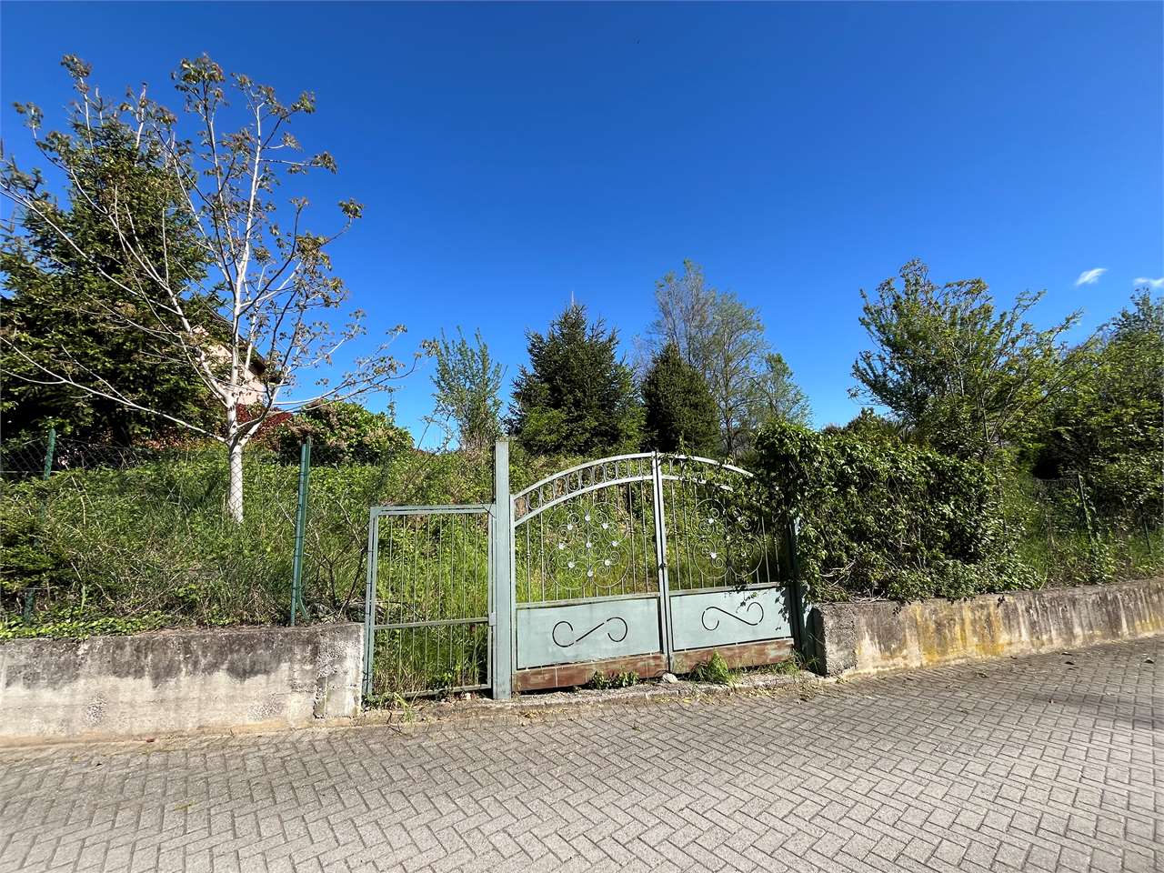 Terreno agricolo in vendita a Bosisio Parini (LC)