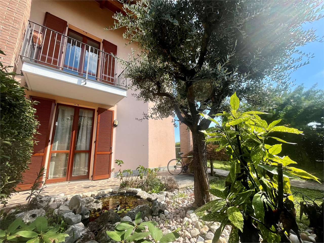 Villa in vendita a Casatenovo (LC)