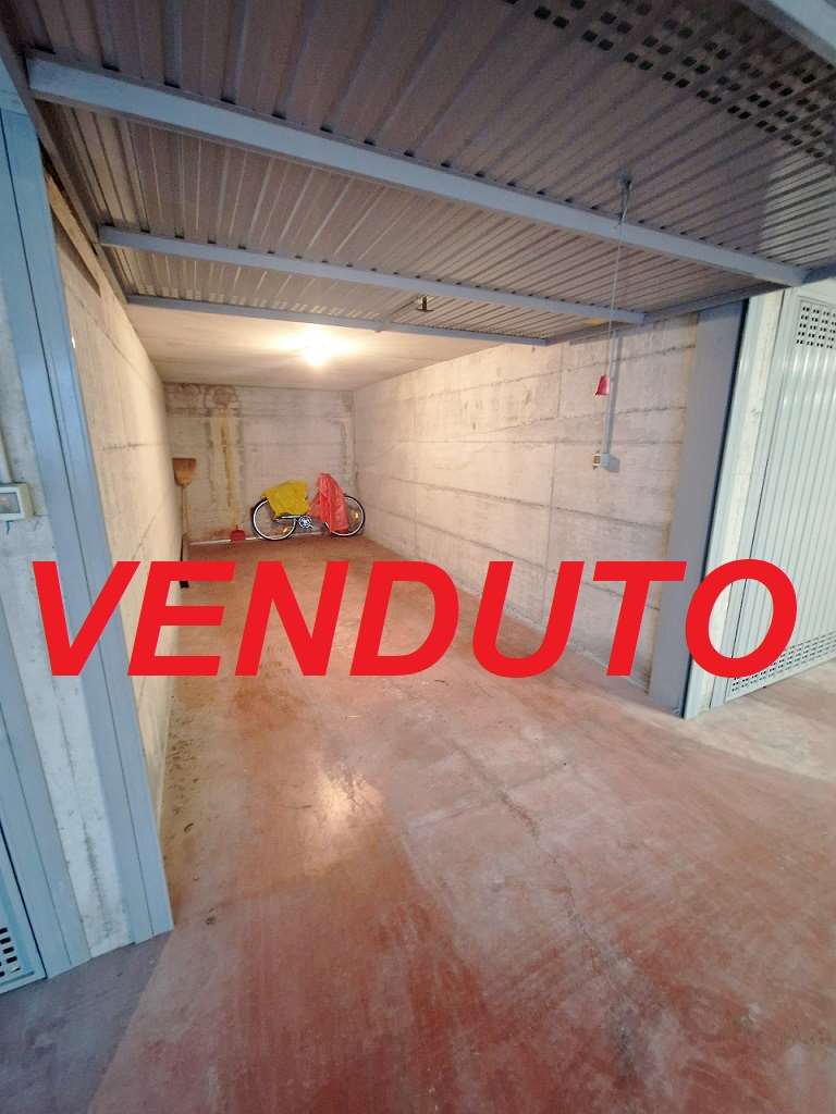 Diano Marina Vendita Garage