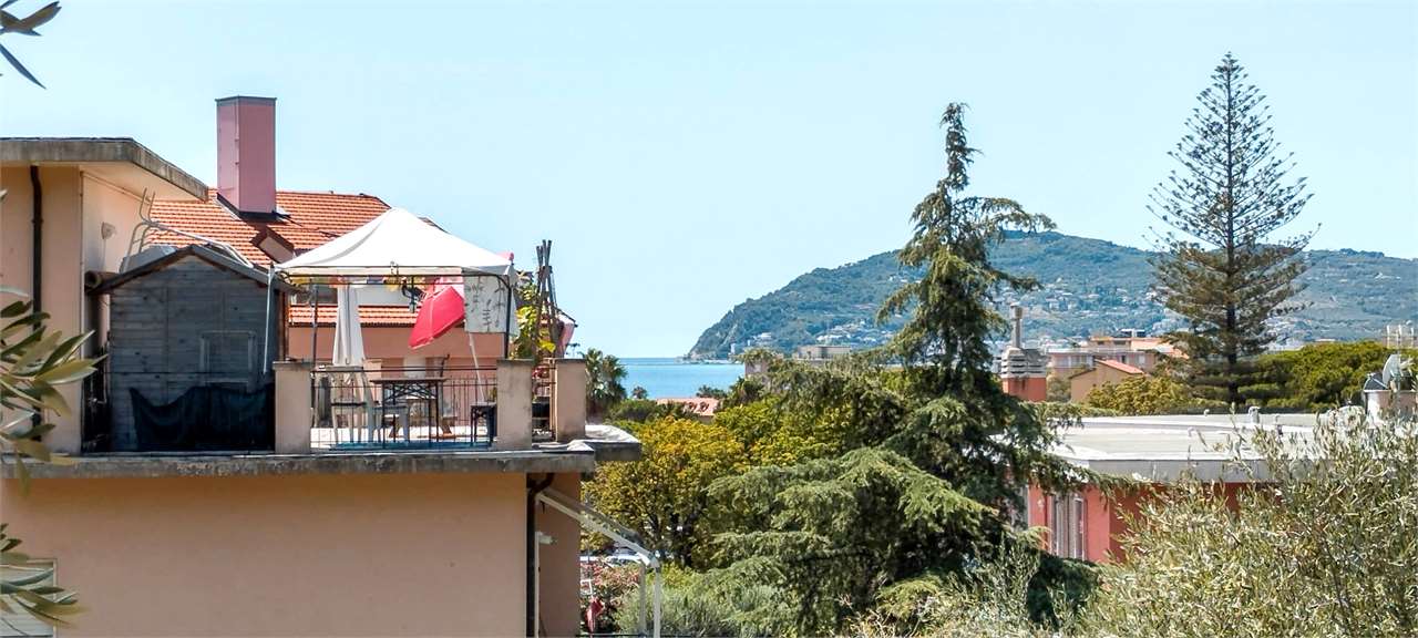 Appartamento in vendita a Cervo (IM)