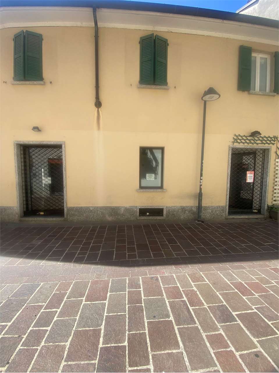 Seregno Affitto Negozio