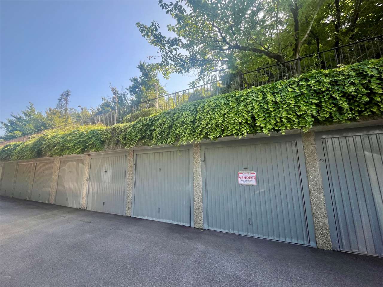 Barzanò Vendita Garage
