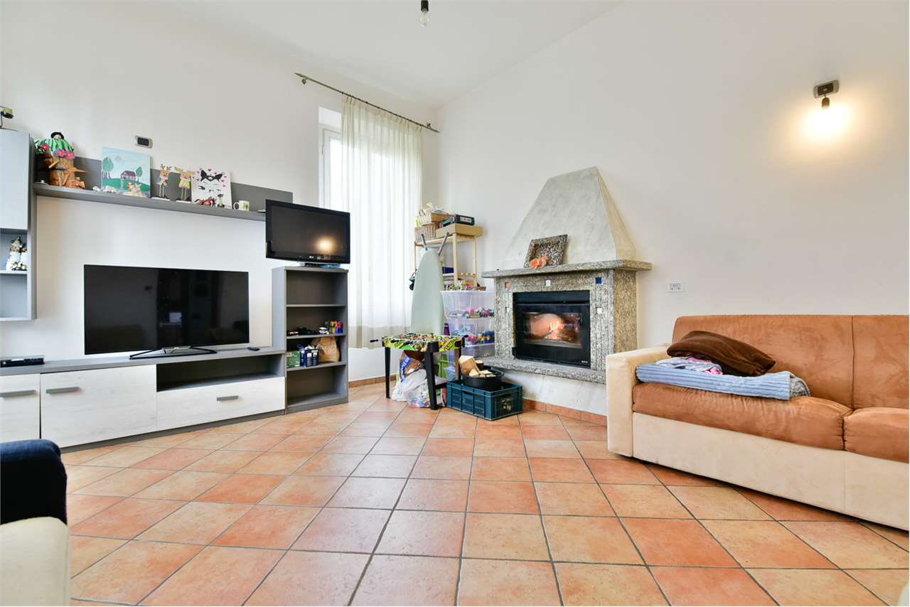 Inverigo Vendita Garage