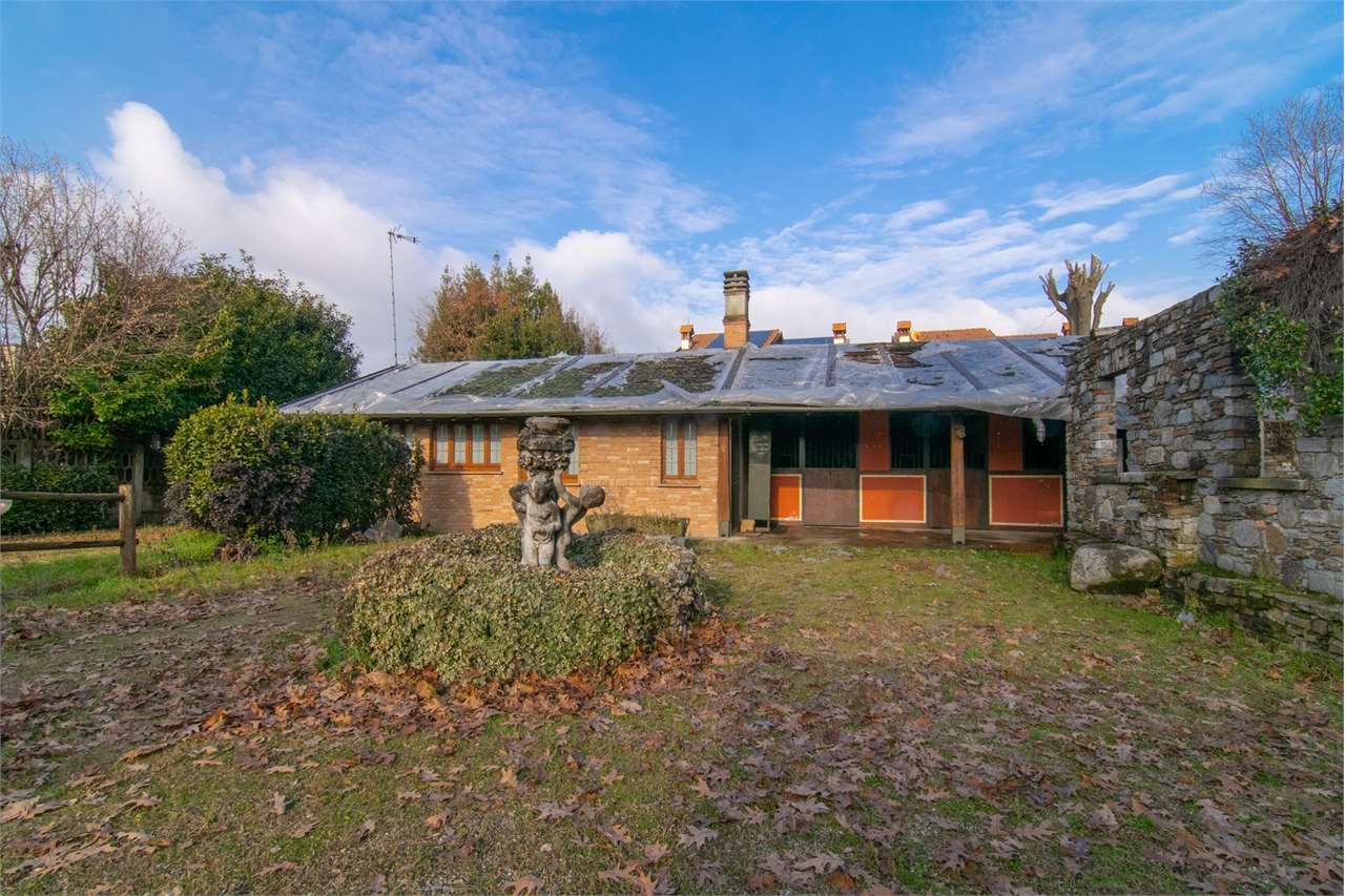 Carugo Vendita Villa