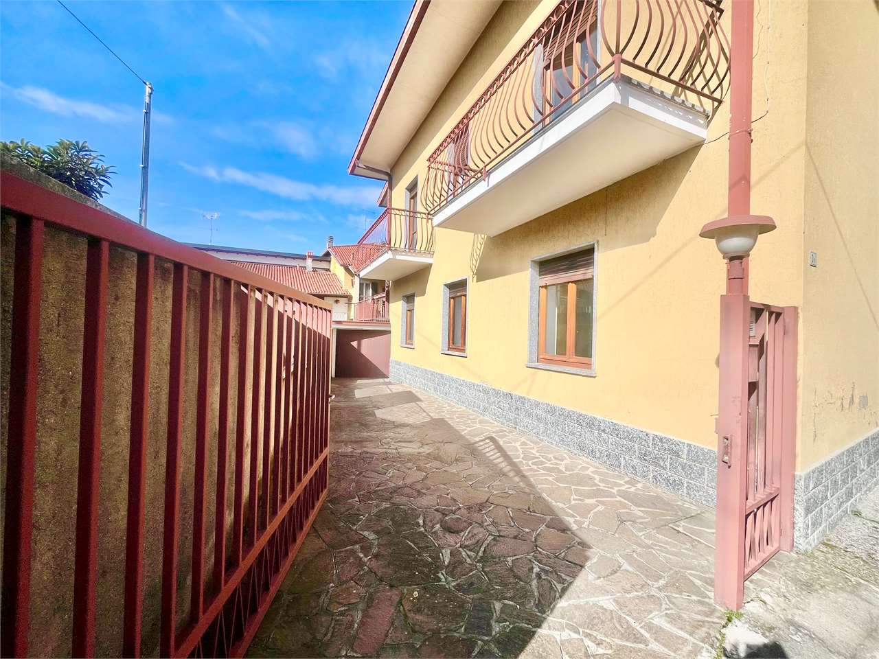 Barzanò Vendita 3 locali