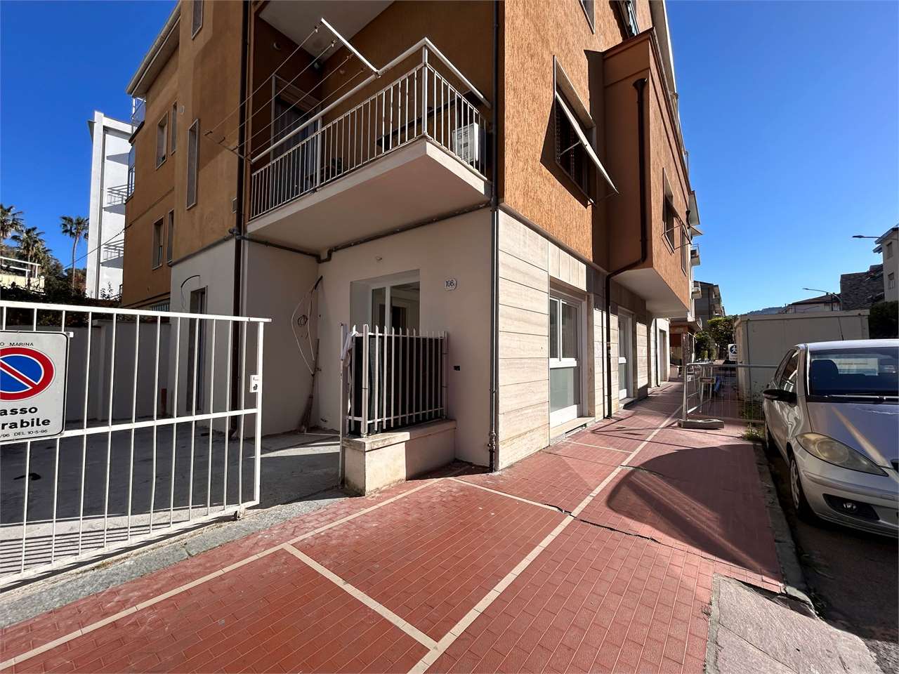 Diano Marina Vendita Negozio