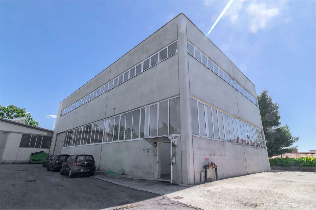 Cantù Vendita Laboratorio