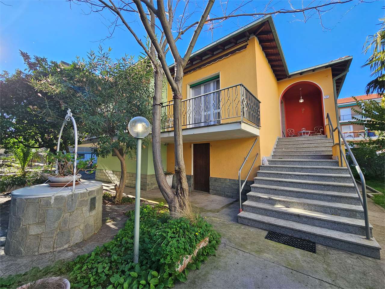 VENDITE Ville singole o a schiera a Diano Marina – foto 1