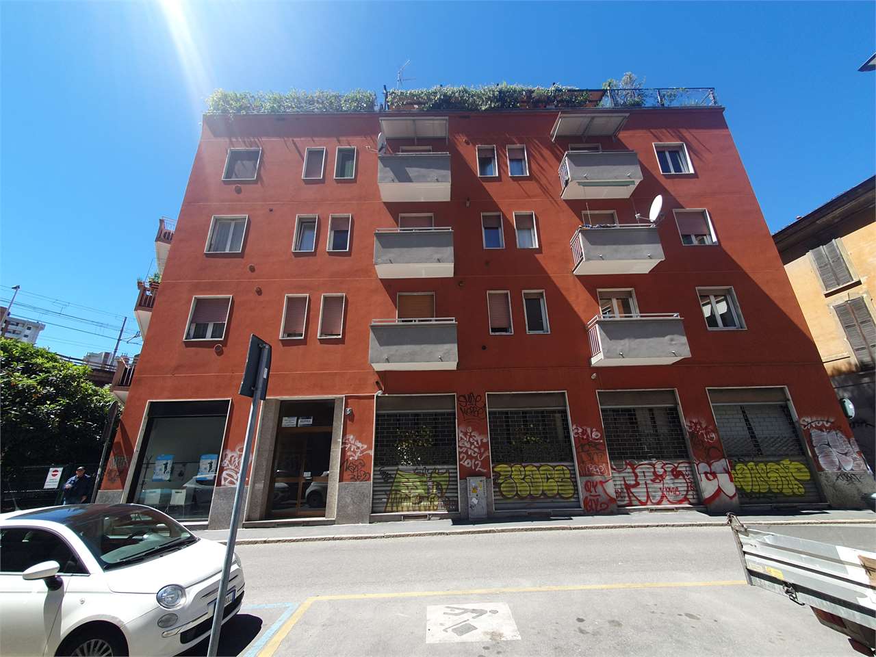 Quartiere Greco -Quadrilocale arredato cin posto auto e cantina