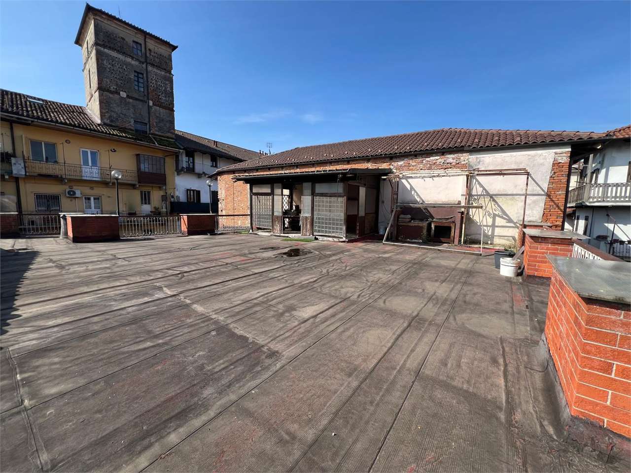 Magazzino in vendita a Montanaro (TO)