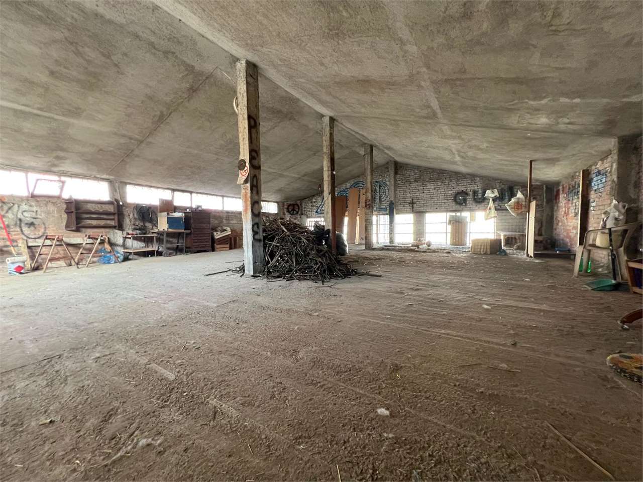 Magazzino in vendita a Montanaro (TO)