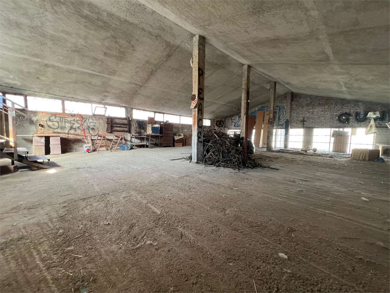 Magazzino in vendita a Montanaro (TO)