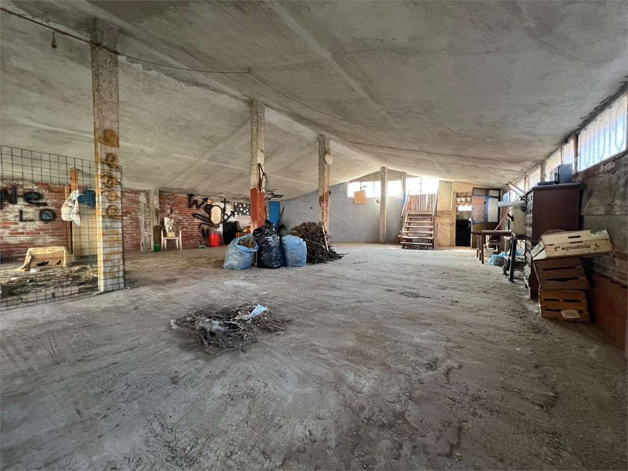Magazzino in vendita a Montanaro (TO)