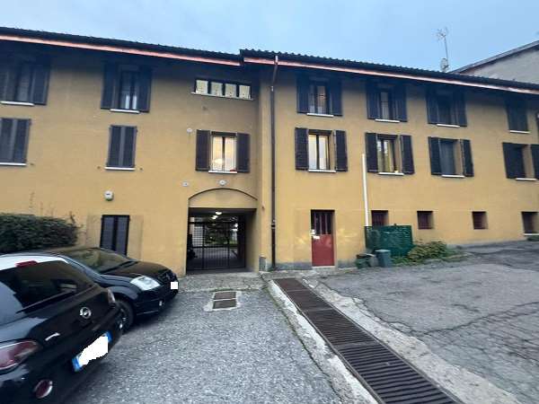 Appartamento in vendita a Faloppio (CO)