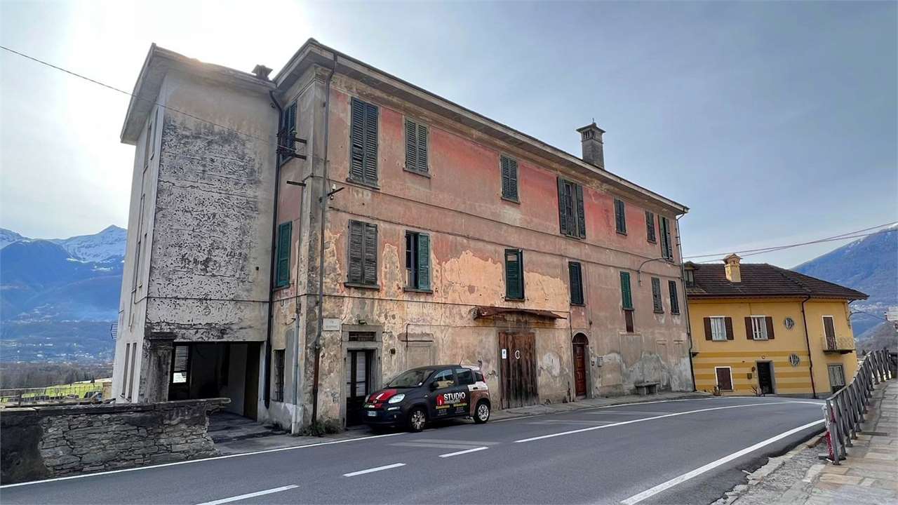 Vendita Palazzo/Palazzina/Stabile Casa/Villa Crevoladossola via Sempione 1 481187