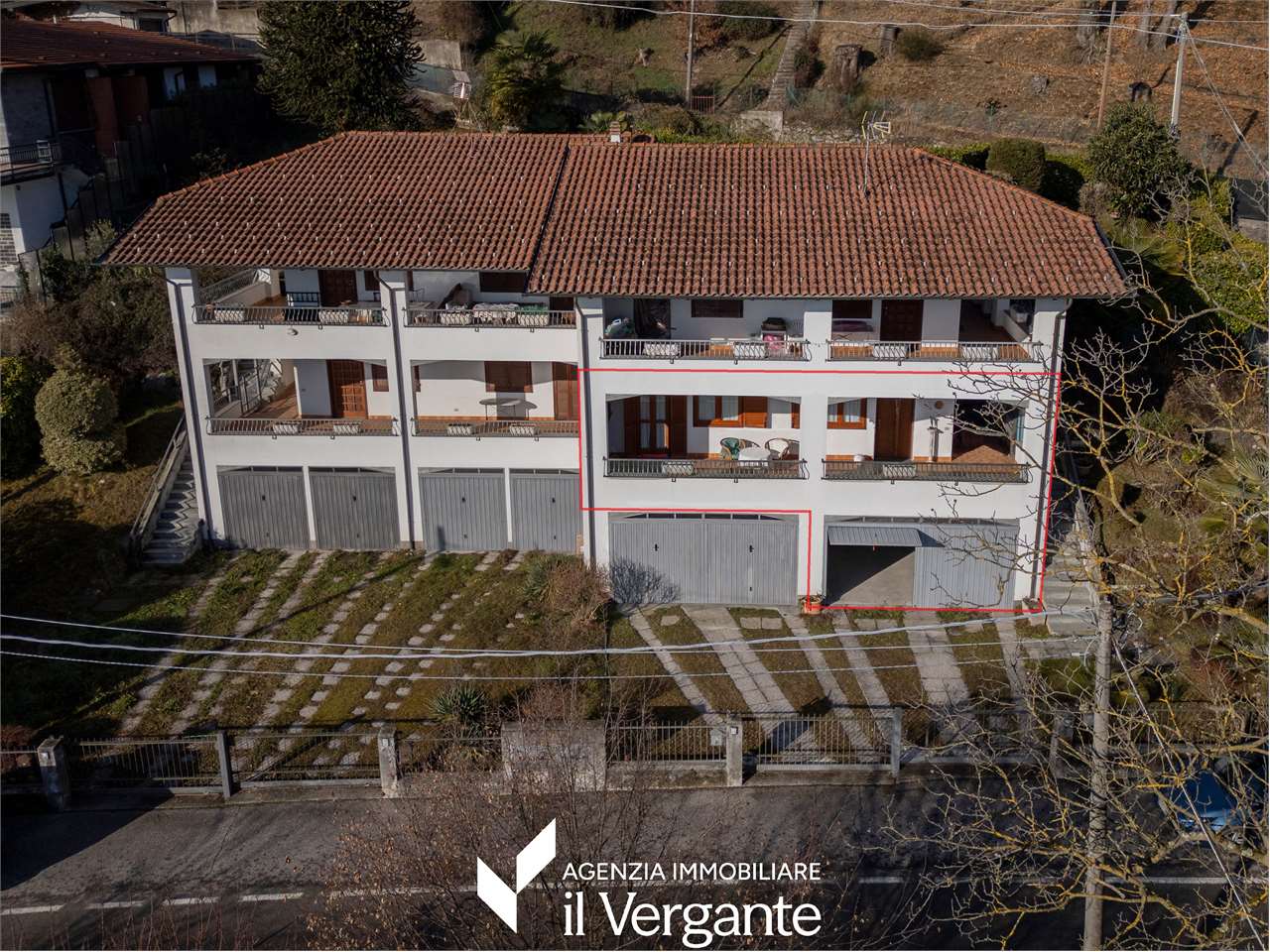 Appartamento con ampio terrazzo e box