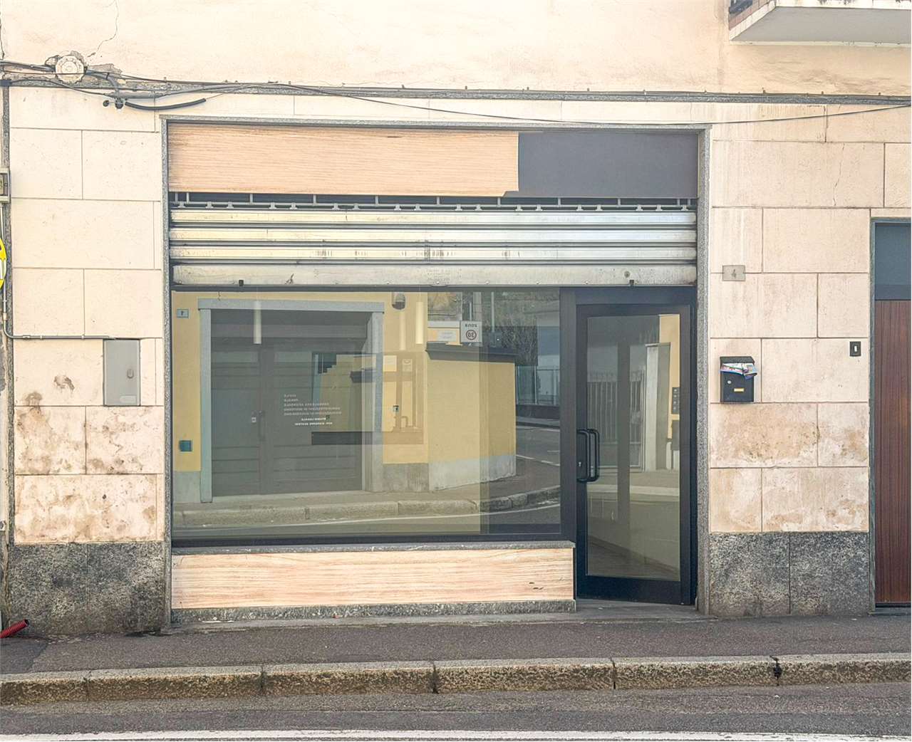 Marcallo con Casone Affitto Negozio