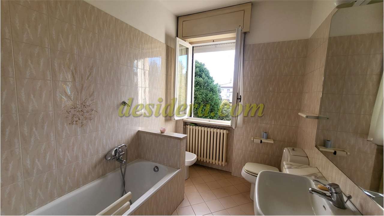 Villa in vendita a Besozzo (VA)