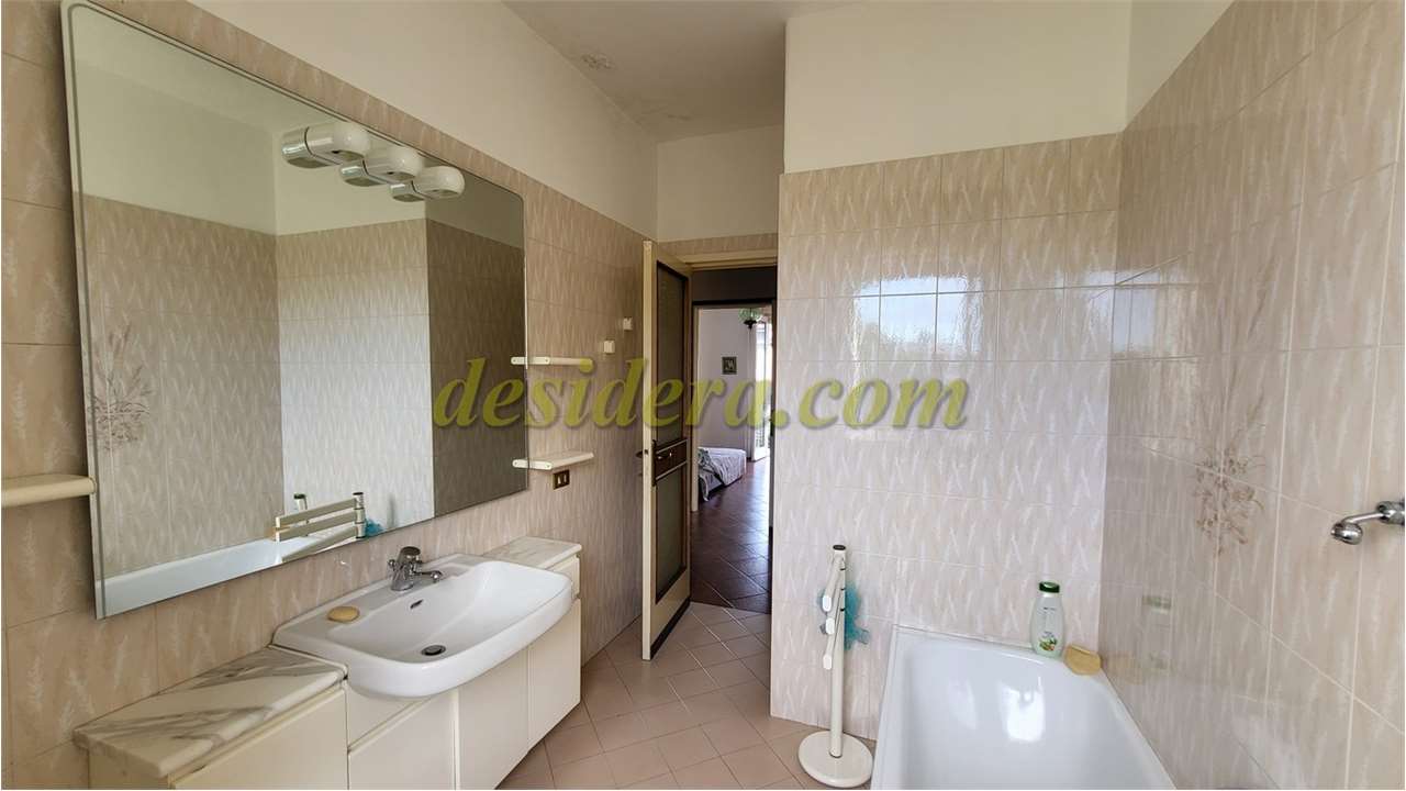 Villa in vendita a Besozzo (VA)