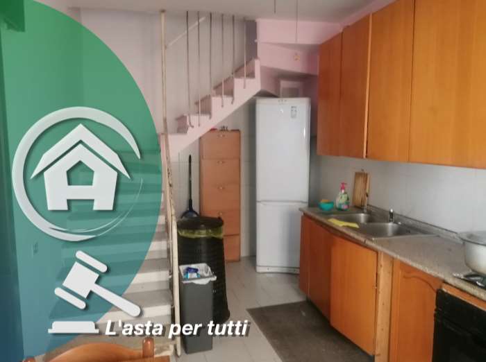 Vendita Trilocale Appartamento Giussano Via Mazzini 2 483215
