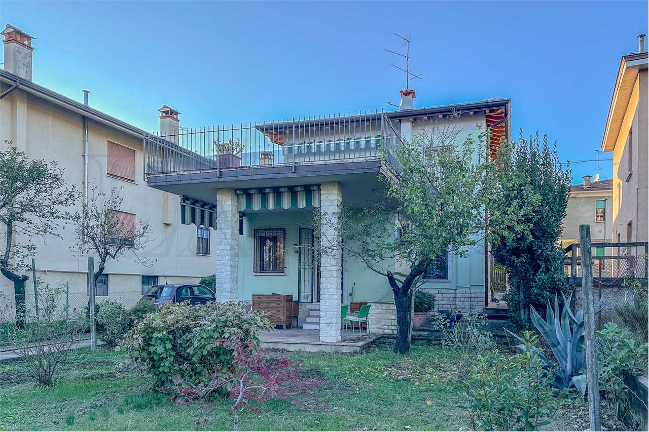 Vendita Villa unifamiliare Casa/Villa Brescia Via Collebeato snc 457108