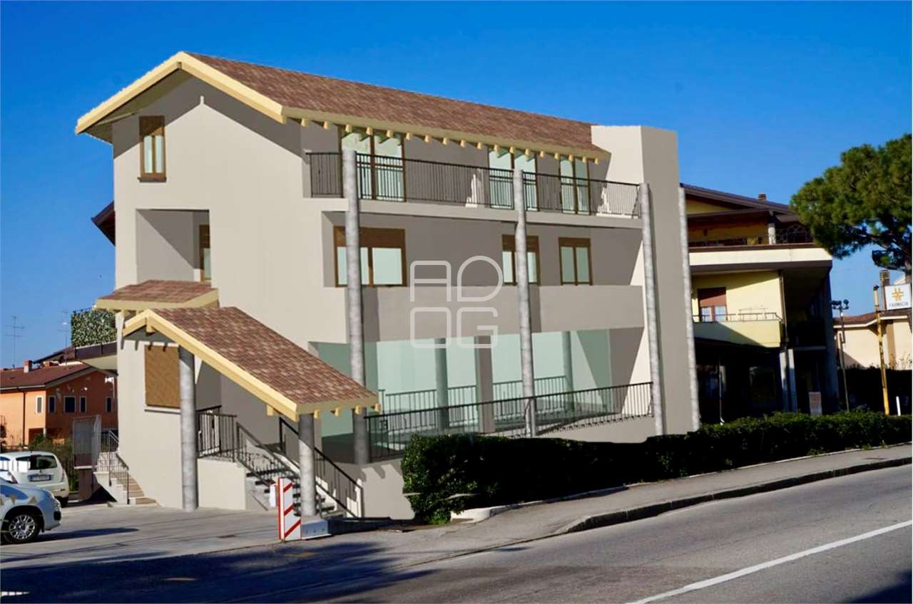 Vendita Trilocale Appartamento Desenzano del Garda Via Lecco  382138
